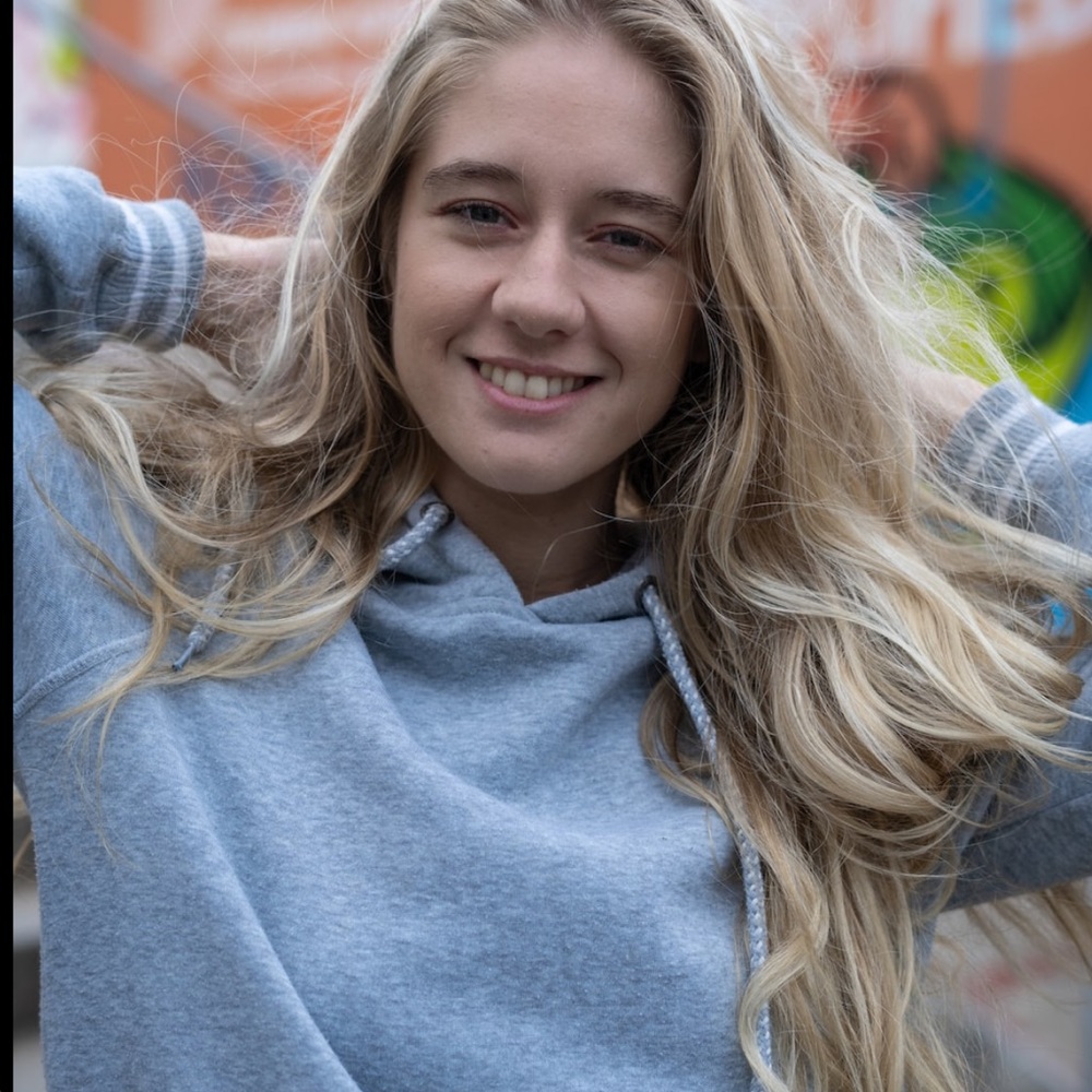 Meet your Posher, Alexus